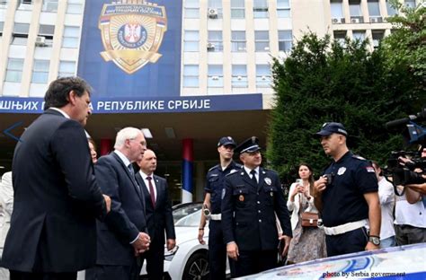 Usa Donates Body Worn Cameras To Serbia Police Dtt Net