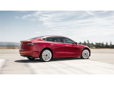 2025 Tesla Model 3: 102 Exterior Photos | U.S. News