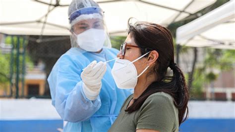 COVID 19 ministro de Salud anunció detección del primer caso de