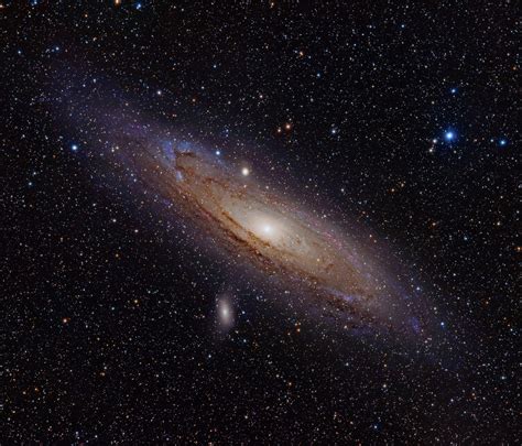 Study Suggests Andromeda Crashed into the Milky Way 10 Billion Years Ago