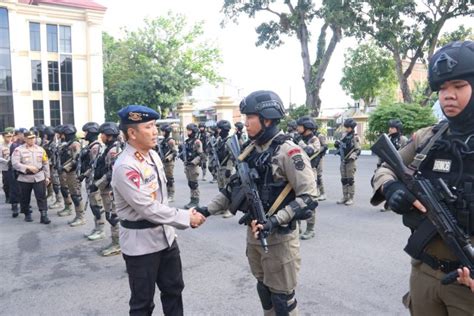 100 Personel Brimob Polda Jambi BKO Ke Papua ANTARA News Papua Barat