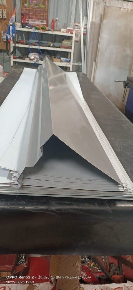 Color Coated Ppgi Blue Corner Flashing Roofing Sheets Thickness