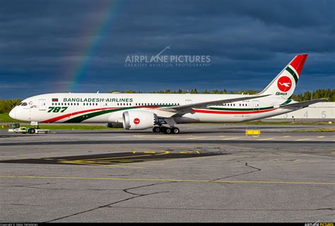 S2 AJX Biman Bangladesh Boeing 787 9 Dreamliner At Helsinki Vantaa