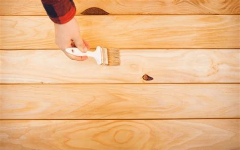 How To Lighten Stained Wood 2 Easy Methods