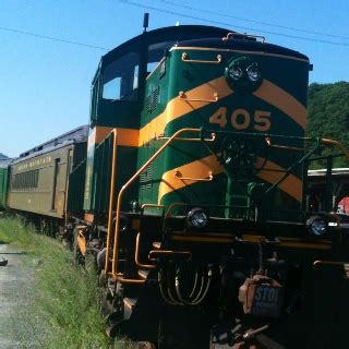 Vermont Railway--beautiful fall foliage trip | Train adventure, Fall foliage trips, Vermont