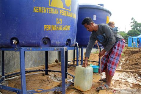 Ketersediaan Air Bersih Bagi Pengungsi Korban Gempa Bumi Di Sulawesi