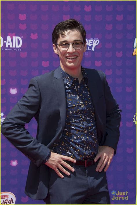 Dove Cameron & Fiance Ryan McCartan Join 'Liv & Maddie' Cast at RDMA ...