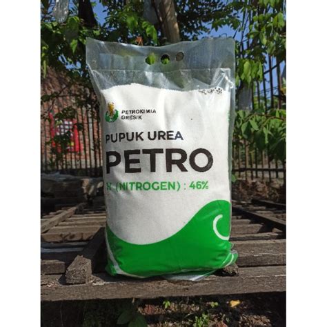 Jual Pupuk Urea Non Subsidi Asli Petro Kemasan 5kg Asli Pabrik Shopee