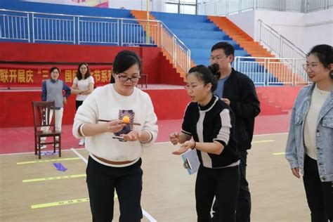 聚巾帼力量 展巾帼风采——东兰县庆祝“三八”国际妇女节合集澎湃号·政务澎湃新闻 The Paper