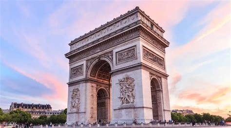 Khải Hoàn Môn Larc de Triomphe Biểu tượng lịch sử và văn hóa của Pháp