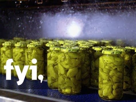 Food Factory USA: Pickling Pepperoncini Peppers | FYI - YouTube