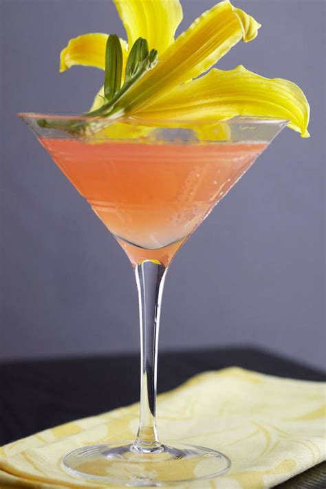 4 Champagne Cocktails To Serve At Your Next Brunch | Champagne cocktail ...