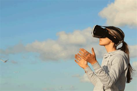 Virtual Reality In Travel Are You Up For It Travel Blue Travel