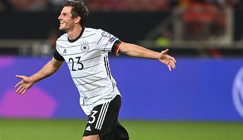 Jonas Hofmann Best Tigt Gespr Che Mit Fc Bayern M Nchen Auch Bvb Ein