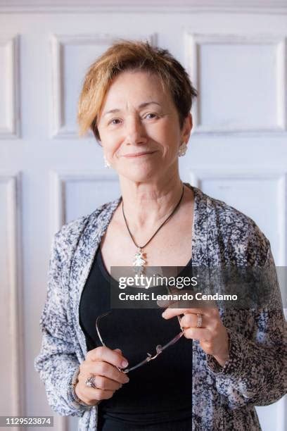 Novelist Elizabeth George Photos And Premium High Res Pictures Getty