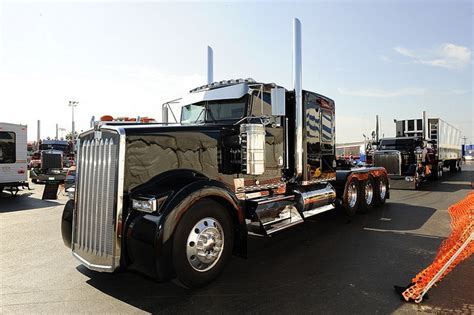 Overgrill Shell Rotella Superrigs Via Flickr Big Trucks Built