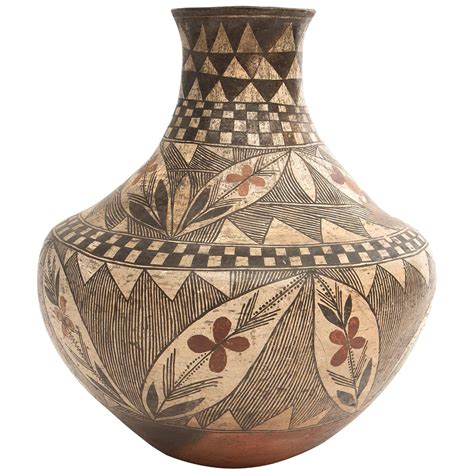 Antique Southwestern Native American Pottery Jar Isleta Pueblo At