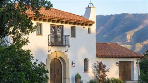 Hacienda-Style Homes – The Pinnacle List