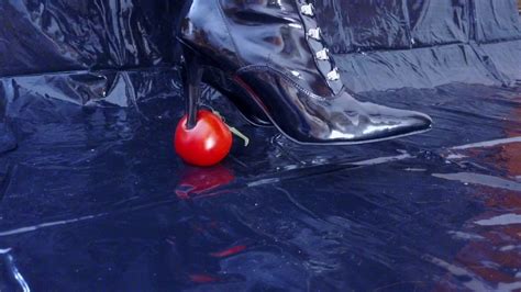 High Heels Crush Tomato Youtube