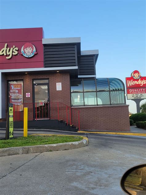 Back When Wendys Had Sun Rooms And Salad Bars Rnostalgia