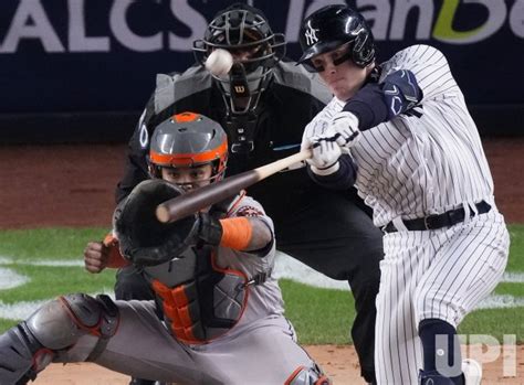 Photo Houston Astros Against New York Yankees Alcs Game Four In New