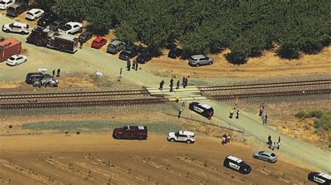 Video 3 Dead After Amtrak Train Collides With Car In California