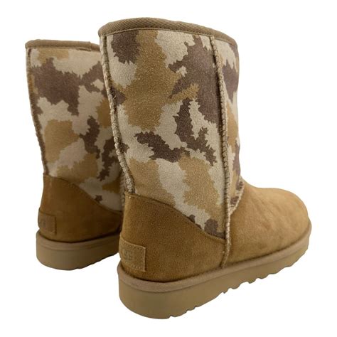 Ugg Short Jagged Camo Chestnut Suede Sheepskin Womens Boots Size Us 9