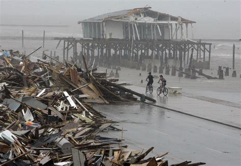 As Nicholas Approaches Remembering Hurricane Ike Which Made Landfall