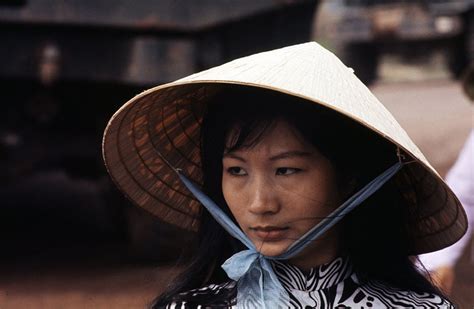 Vietnam War Era Huế 1972 Photo By Bruno Barbey Flickr