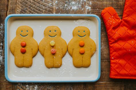 How To Clean Baking Trays Oven Trays 5 Top Tips Cleanipedia