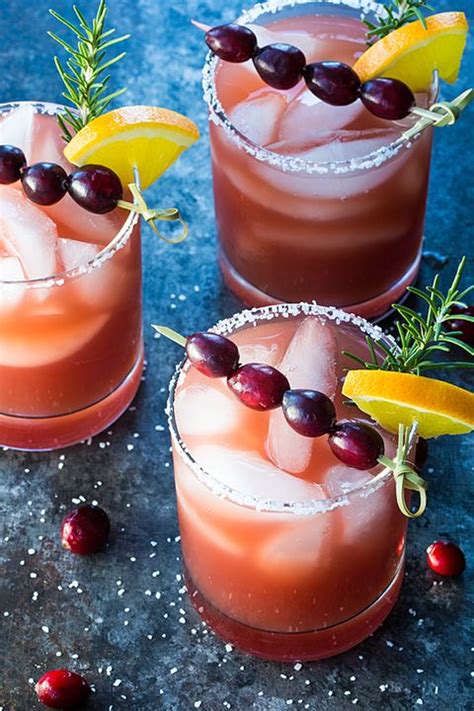 35 Best Fall Cocktails Easy Fall Cocktail Recipes 2021