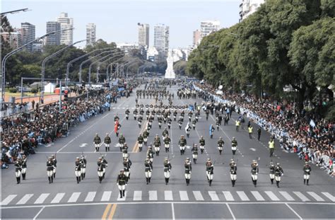 Imponente Desfile Militar Por El De Julio En La Ciudad Noticias