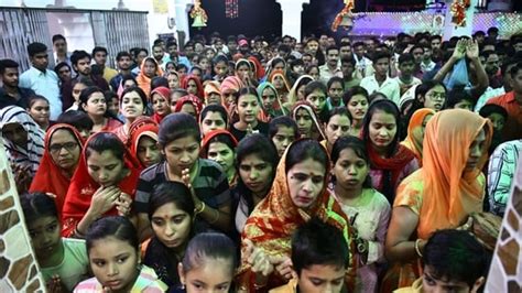 Devotees Offer Prayers On Day Of Navratri Pics Hindustan Times