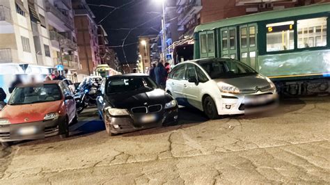 L Auto Parcheggiata A Centro Strada Che Ha Bloccato Per Un Ora I Tram