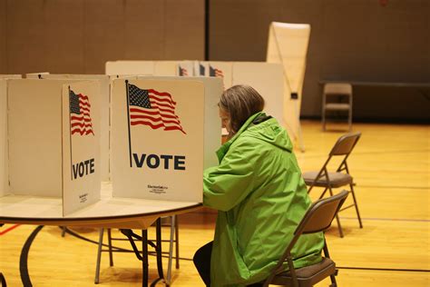 Missouri Voting Access More Early Voting Photo Ids And A New Map