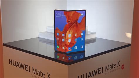 Huawei Mate X il lancio in commercio dello smartphone pieghevole è