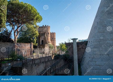 Exterior of the Pyramid of Cestius Editorial Photography - Image of ...