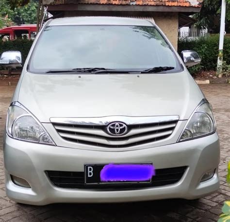 Kijang INNOVA 2 0 G AT 2010 MobilBekas