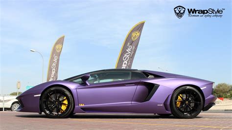 Lamborghini Aventador Purple Matt Metalic Wrapstyle