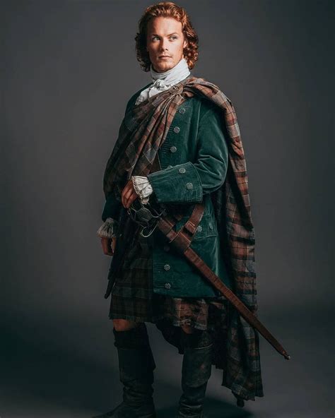 Lana Balfe Heughan On Instagram “detalhes Do Traje De Casamento De Jamie Fraser 🤍