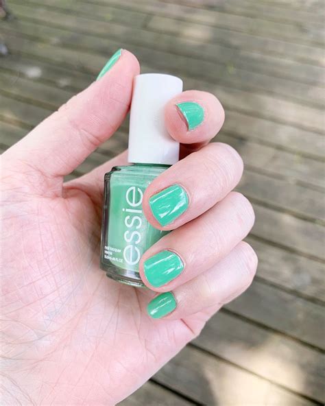 Nail Polish Colors for Summer – And Possibly Dinosaurs