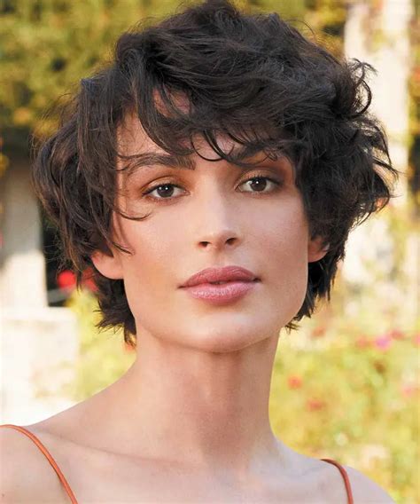 Cortes De Pelo Ondulado Mujer 2023 De Shag A Pixie Todas La Tendencias De Primavera