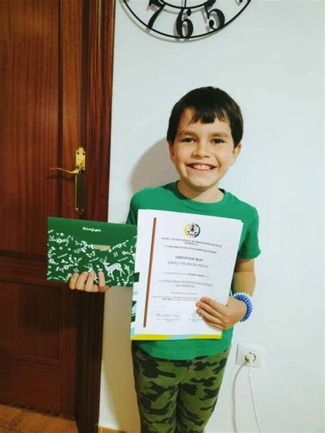 ENZO VICENTE PETIT GANADOR DEL V CONCURSO DE FELICITACIONES NAVIDEÑAS