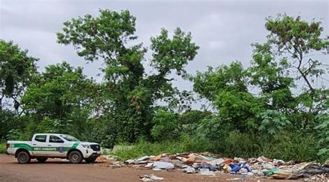 Prefeitura Municipal de Vila Velha Fiscalização ambiental autua