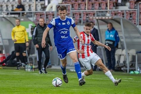 PKO Ekstraklasa Piłkarze PGE Stali chcą przerwać zwycięską serię