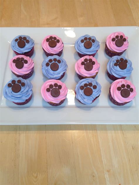 Paw Print Cupcakes