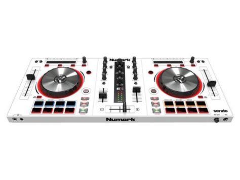 Numark Mixtrack Pro Iii White