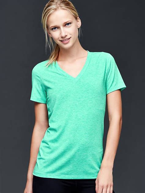 Gapfit Breathe V Neck Tee Gap