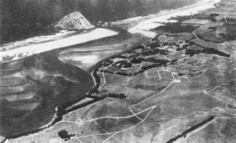 Interesting Historical Photos Of The Morro Rock Before Harbour And