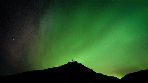 aurora borealis iceland 8k iMac Wallpaper Download | AllMacWallpaper